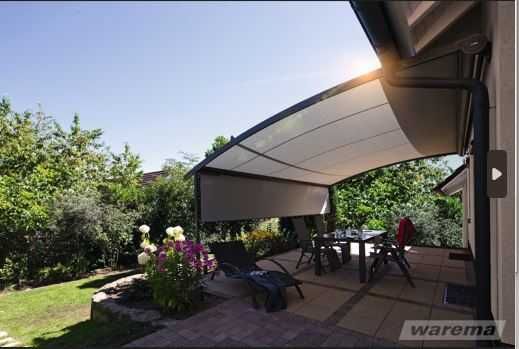 Bild enthält, Backyard, Nature, Outdoors, House, Housing, Patio, Canopy, Garden, Chair, Awning