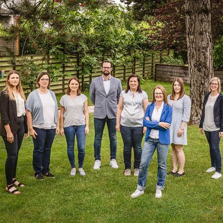 Image contains, Groupshot, Person, People, Pants, Jeans, Adult, Male, Man, Grass, Coat