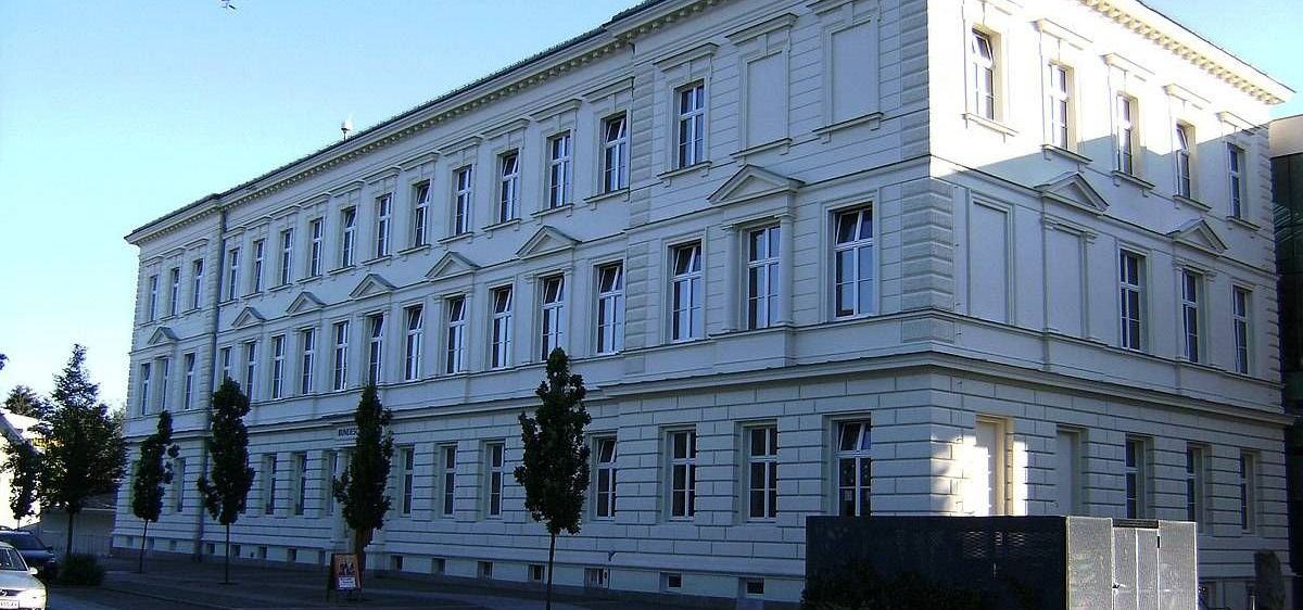 v1_migrated_image_36419836