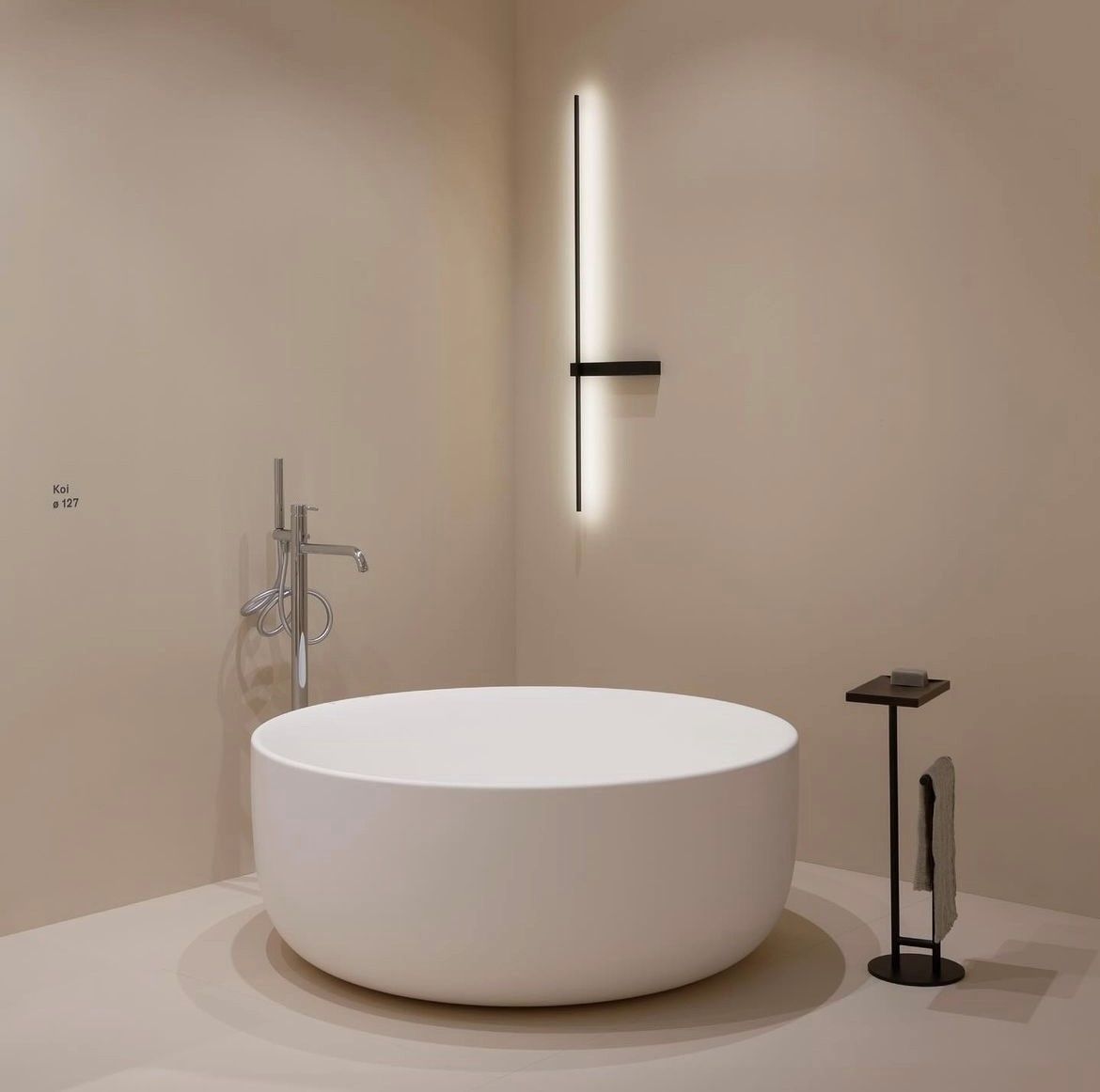 Bild enthält, Bathing, Bathtub, Person, Tub