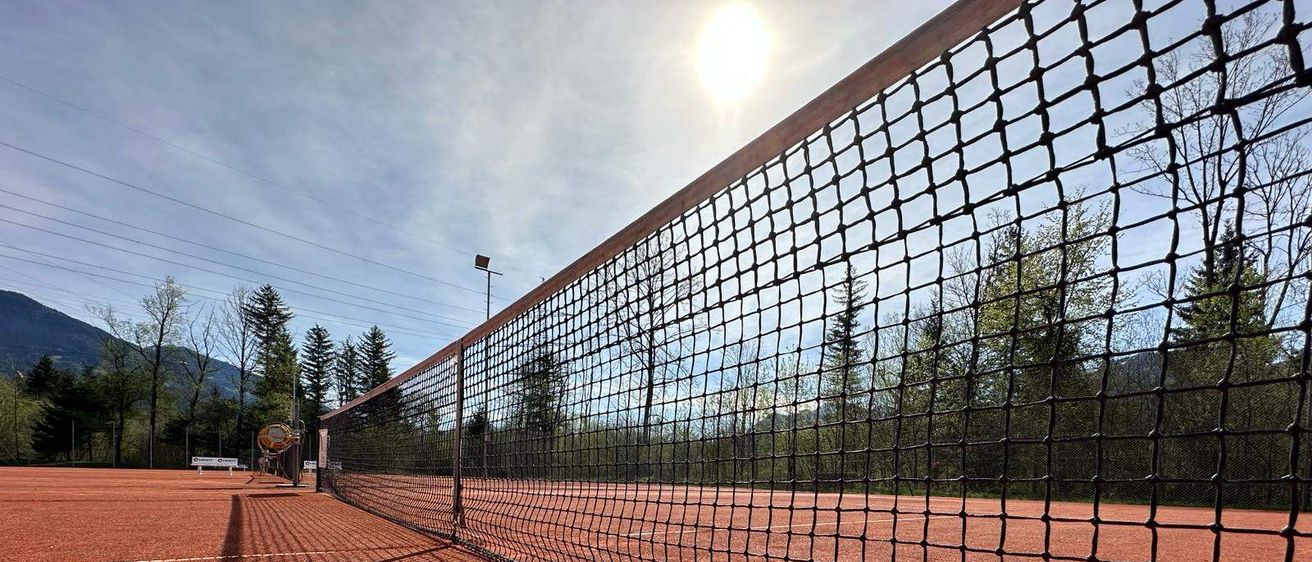 Bild enthält, Racket, Sport, Tennis, Tennis Racket, Volleyball