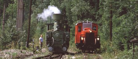 Bild enthält, Railway, Transportation, Locomotive, Train, Vehicle, Person, Machine, Wheel
