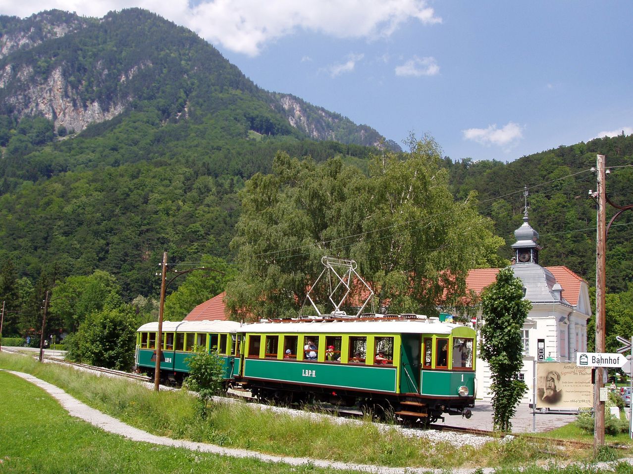 Bild enthält, Railway, Train, Transportation, Vehicle