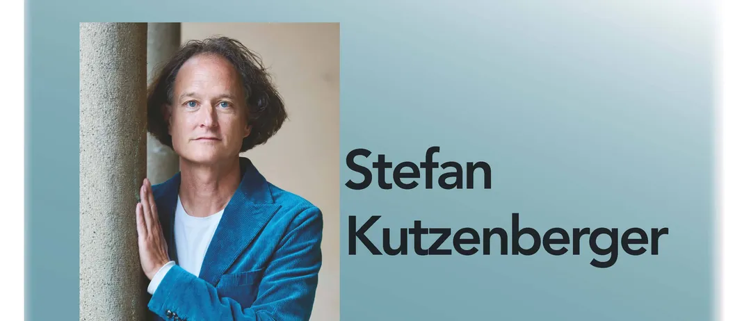 Plakat für eine Lesung mit Stefan Kutzenberger. Das Plakat zeigt ein Bild von Stefan Kutzenberger, den Titel seines Romans 'Die Liste der Lebenden' und die Veranstaltungsdetails.