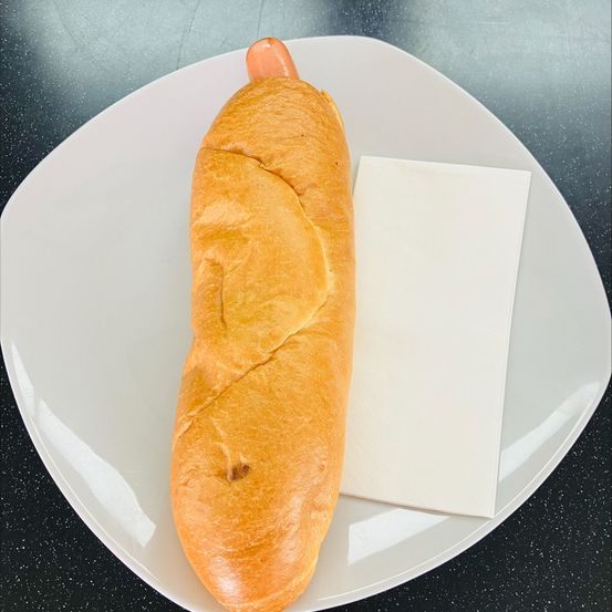 Bild enthält, Bread, Food, Plate, Baguette