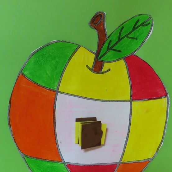 Bild enthält, Apple, Food, Fruit, Plant, Produce, Football, Soccer, Soccer Ball, Sport, Art