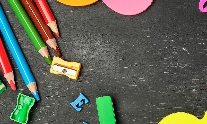 Bild enthält, Symbol, Number, Text