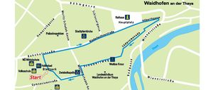 Die Karte zeigt eine gesunde Wanderroute, die an der Bahnhofstraße 19, 3830 Waidhofen/Thaya beginnt. Die Entfernung beträgt 1,2 km, mit Highlights wie der Stadtpfarrkirche, dem Rathaus, der Doppelkapelle und dem weißen Kreuz. Die Wanderung dauert etwa eine Stunde.