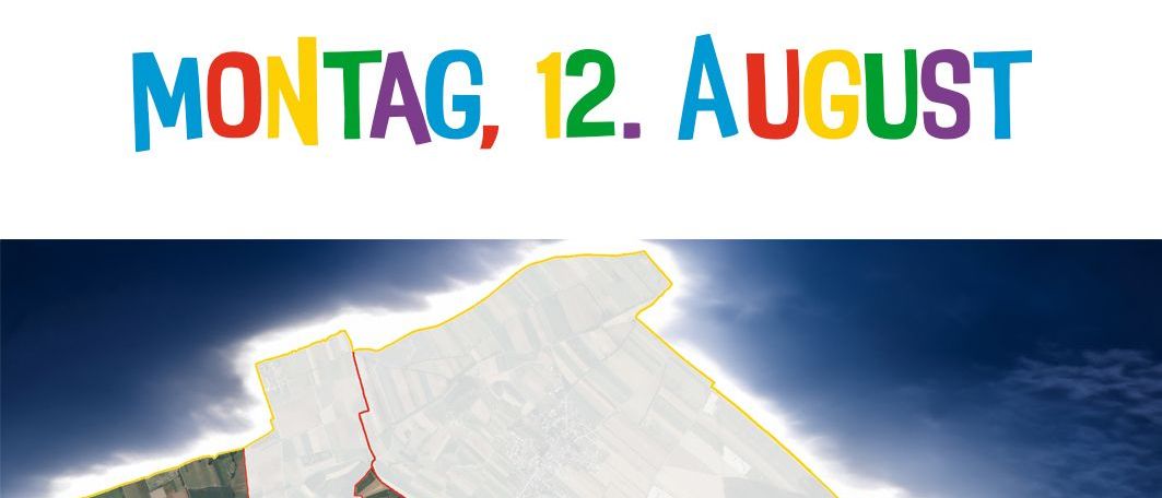 Bild enthält, Doll, Toy, Land, Nature, Outdoors, Person, Face, Head, Baby, Shoe