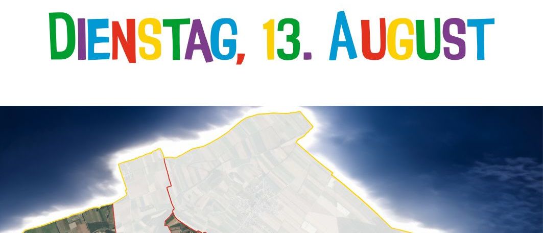 Bild enthält, Doll, Toy, Person, Face, Head, Baby, Outdoors, Shoe, Land, Nature