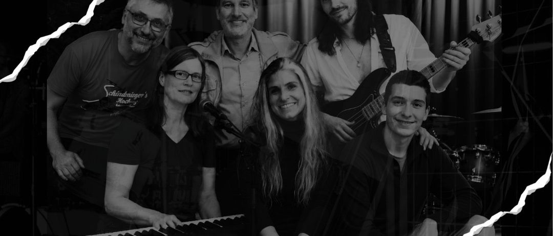 Eine Jazzband tritt am Freitag, den 10.07.2026 um 20 Uhr in der Kunst Galerie Waldviertel auf. Die Künstler sind Claudia Wolf am Gesang und Gitarre, Bernhard Talamas am Saxophon, Benjamin Talamas am Saxophon und Sigrid Machoweit am Klavier.
