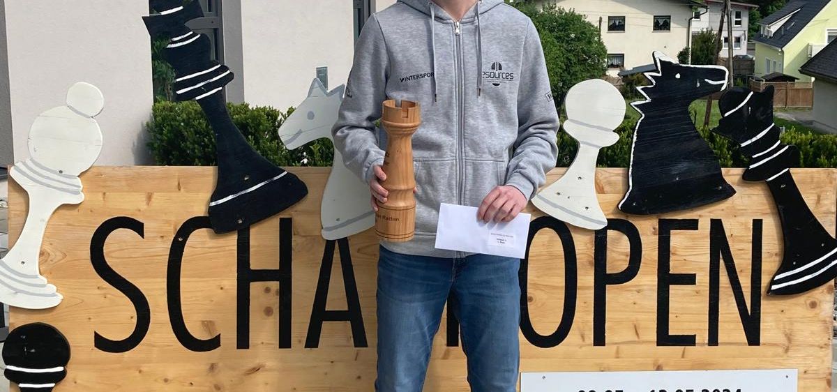 Bild enthält, Pants, Person, Standing, Jeans, Adult, Male, Man, Shaker, Nature, Outdoors