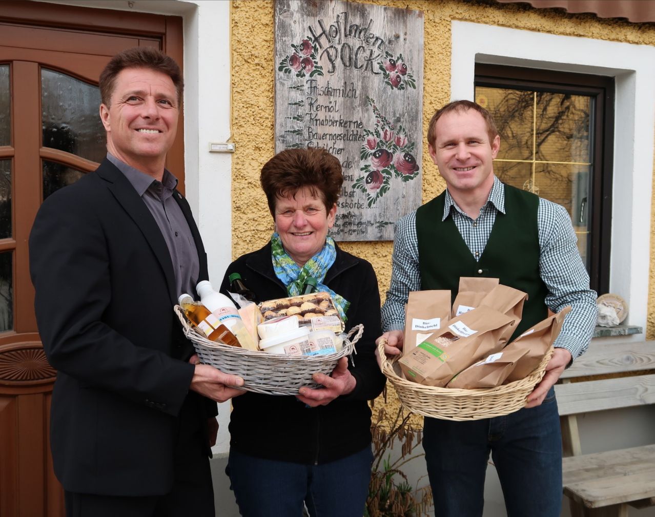 Bild enthält, Blazer, Jacket, Pants, Person, Portrait, Suit, People, Adult, Male, Man