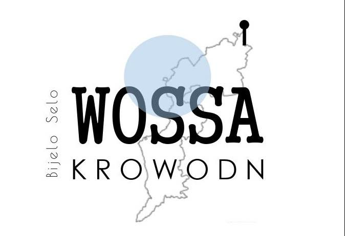 Das Bild zeigt das Logo für Wossa Krowodn, mit einer Karte, einem hervorgehobenen Standort und dem Namen in fetten schwarzen Buchstaben.