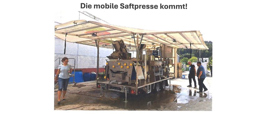 Image shows a press trailer under a canopy, with two men observing and a woman walking. The text describes a mobile juice press by Wieseninitiative for member and nature park support. It explains how members can bring their own fruit to be pressed and packaged, with costs and options for collection or delivery. It requests contact for scheduling and mentions the trailer's size and power requirements.