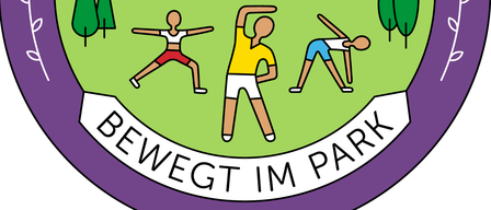 Ein kreisförmiges Logo zum 10-jährigen Jubiläum mit Menschen, die im Park Yoga praktizieren, und Gebäuden im Hintergrund.