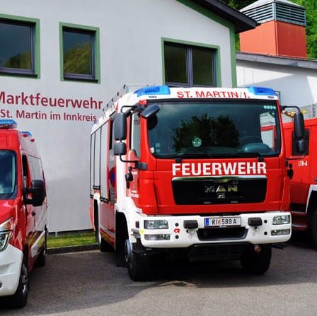 Bild enthält, Transportation, Truck, Vehicle, Car, Machine, Wheel, Fire Station, Fire Truck