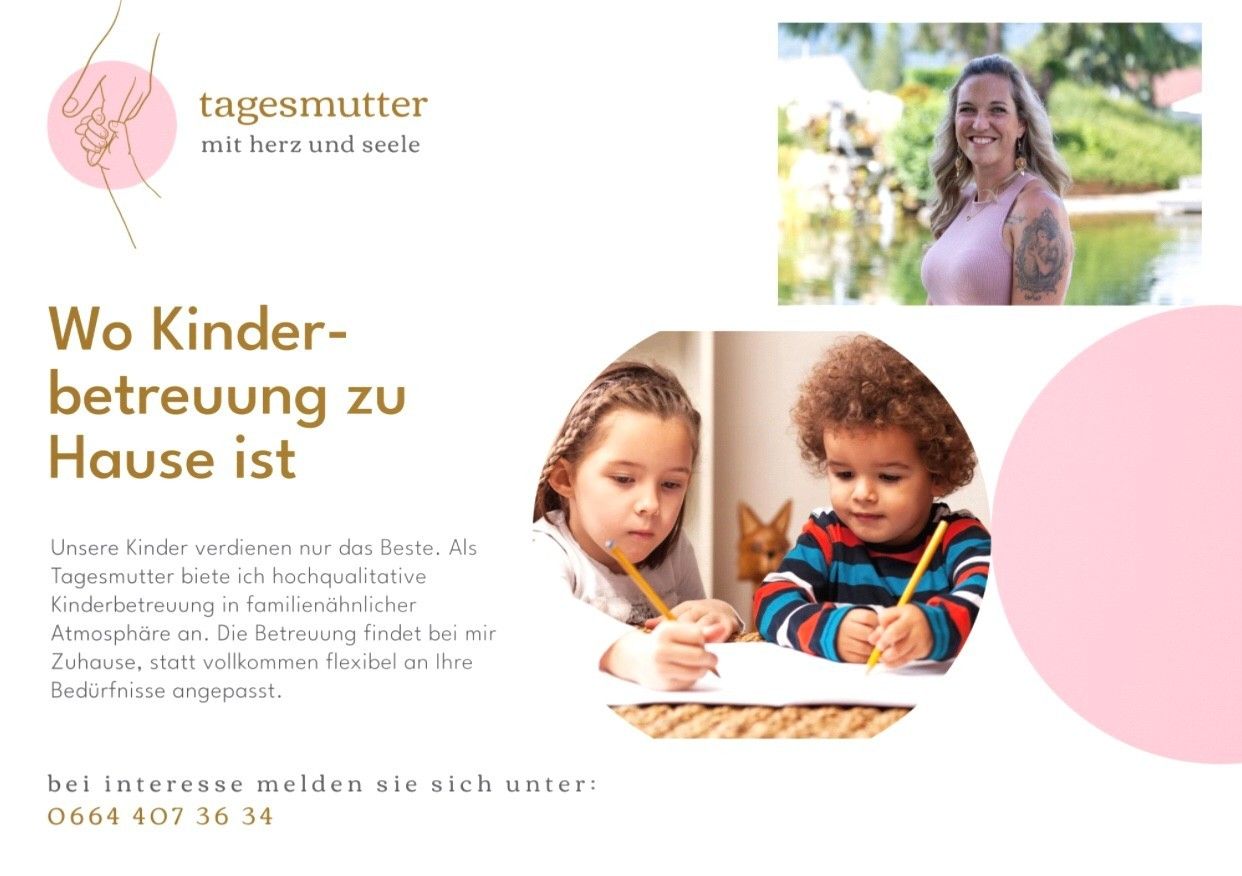Eine Werbung für eine Kinderbetreuung zeigt eine lächelnde Frau und zwei Kinder, die Hausaufgaben machen. Der Text betont die Qualität und Flexibilität des Dienstes.