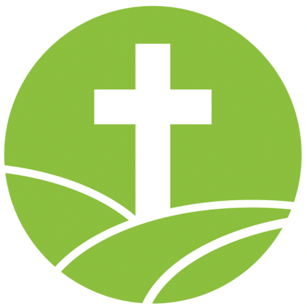 Ein weißes Kreuz befindet sich in einem grünen kreisförmigen Logo mit wellenförmigen Linien am unteren Rand. Das Kreuz befindet sich in der Mitte des Kreises.