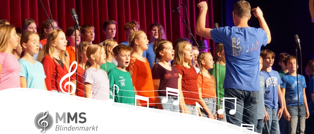 Das Bild zeigt ein Werbeposter für ein Chorkonzert mit Personenbewegung, an dem Schulchöre der Volksschule und Musikmittelschule Blindenmarkt teilnehmen. Das Ereignis findet am Freitag, den 10. April 2026 um 19 Uhr in der Ybbshalle Blindenmarkt statt. Das Konzert verspricht ein buntes Programm mit bekannten und gefühlvollen Liedern.