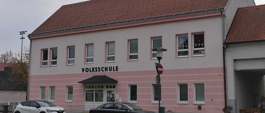 Volksschule Hirm-Logo