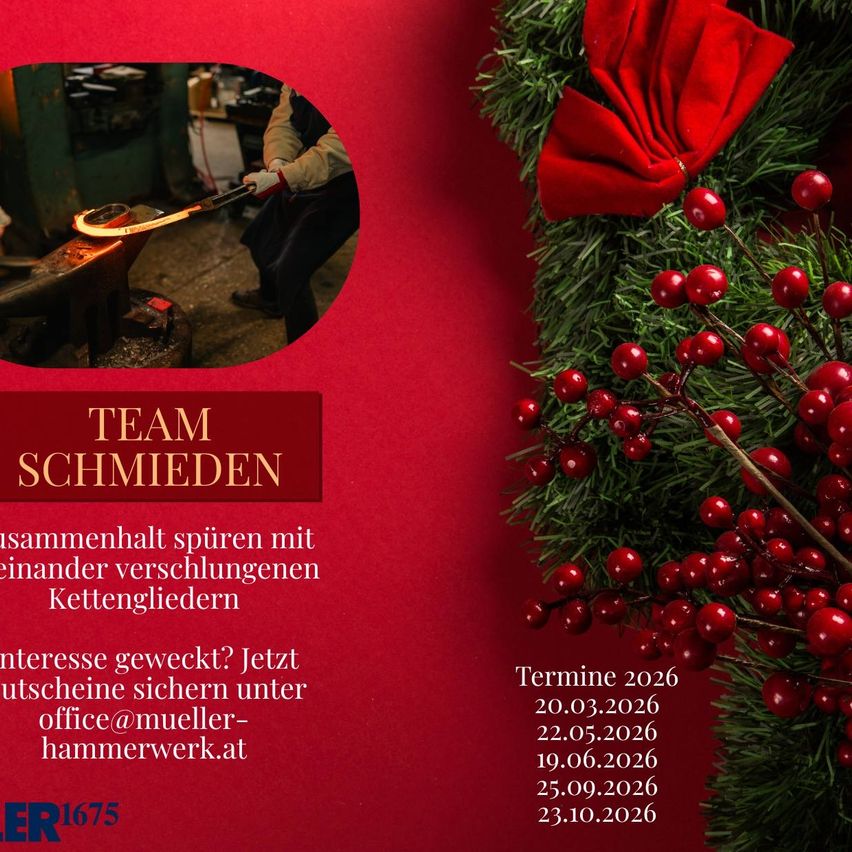 Ein Plakat mit einer Person, die ein heißes Metallobjekt auf einem roten Hintergrund mit einem Kranz hämmert. Es enthält die Worte 'Team Schmieden' und eine Kontakt-E-Mail. Die Termine für 2026 sind unten aufgeführt.