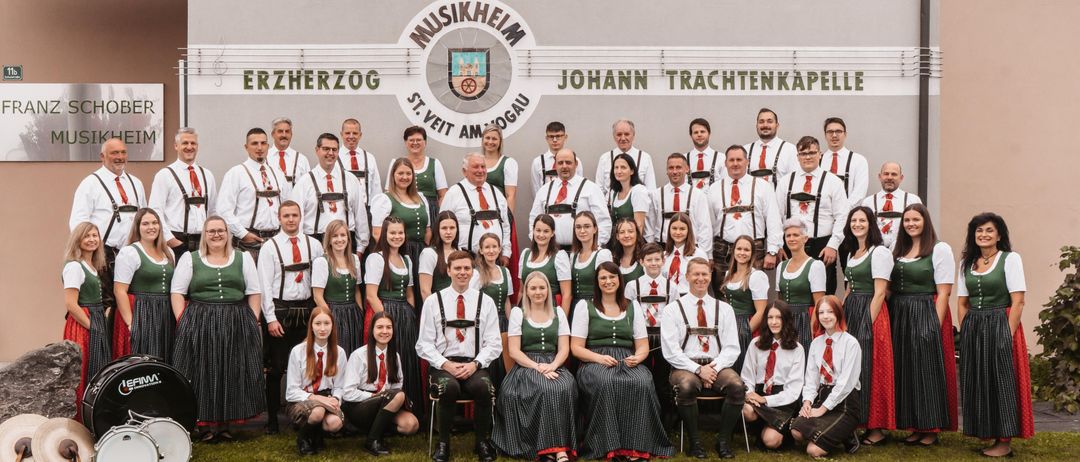 Bild enthält, People, Person, Groupshot