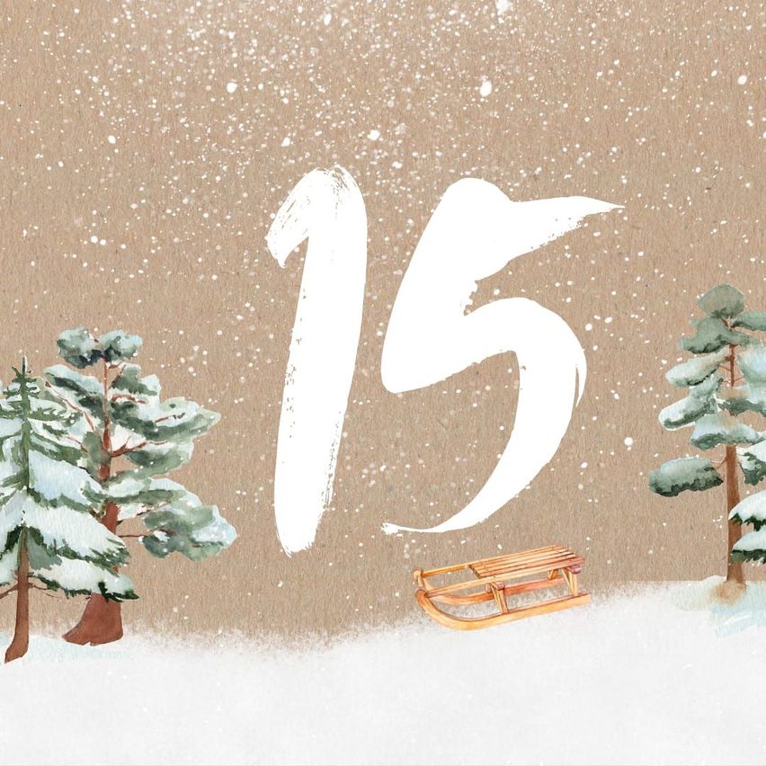 Eine Illustration einer verschneiten Landschaft mit der Nummer 15 und einem Schlitten im Vordergrund. Bäume und Schneeflocken schmücken die Szene.