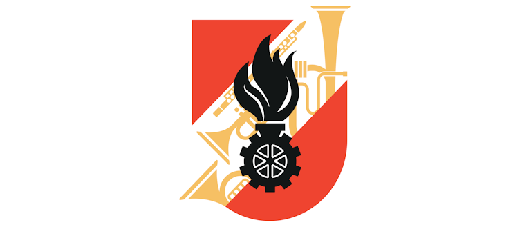 Ein roter und goldener Schild mit einem Flammen- und Zahnradlogo, flankiert von einer Trompete und einem Posaune an den Seiten.