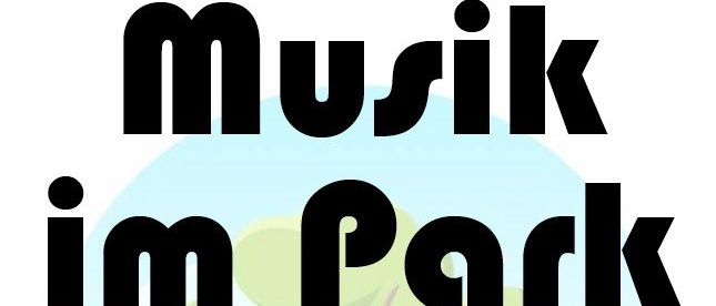 Plakat für ein Jugendblasmusik-Event im Park mit Logo, Bank, Bäumen und Flamme. Details umfassen Ort an der alten Schule, Datum Freitag, 29. August, und Zeit 18:00 Uhr.