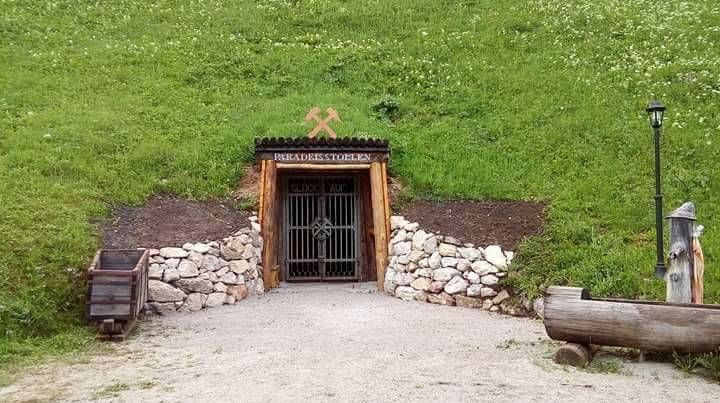 v1_migrated_image_80332674