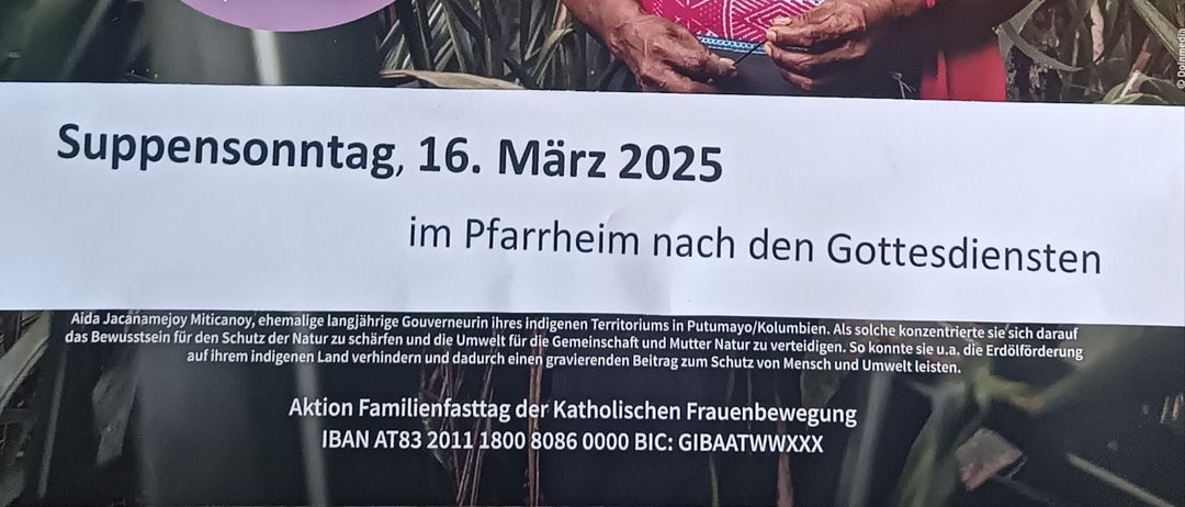 Bild enthält, Advertisement, Poster, Adult, Female, Person, Woman, QR Code, Face, Head