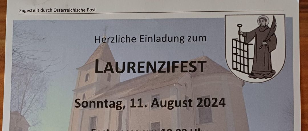 Bild enthält, Text, Person, Advertisement, Document, Receipt, Face, Head