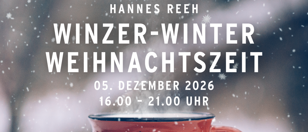 Ein Plakat für Hannes Reehs winterliches Weihnachtsevent am 5. Dezember 2026 von 16:00 bis 21:00 Uhr, mit einer roten Kaffeetasse, Dampf und Schneeflocken im Hintergrund.