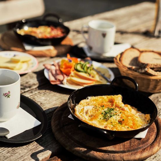 Bild enthält, Brunch, Food, Cup, Egg, Omelette