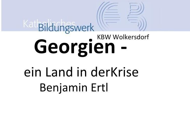 Eine Präsentationsfolie mit dem Titel 'Georgien - ein Land in der Krise' von Benjamin Ertl von KBW Wolkersdorf. Die Folie zeigt ein Logo mit blauen Wellen und Text in einer Logotypie-Schrift.