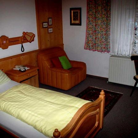 Bed, Bedroom, Dorm Room, Furniture, Indoors, Living Room, Chair, Home Decor, Interior Design, Wood