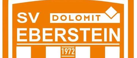 Das Logo des SV Dolomit Eberstein Fußballvereins zeigt einen orangefarbenen Schild mit einem Wildschwein in der Mitte, darunter ein Fußball. Der Text lautet 'SV DOLOMITE EBERSTEIN 1972'.