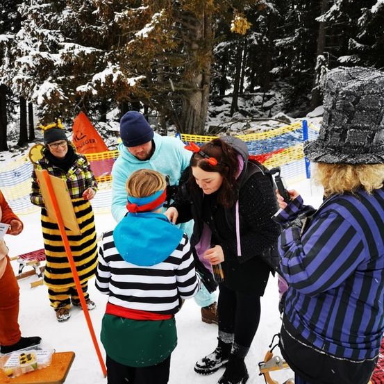 Bild enthält, Photography, Person, Portrait, Coat, Hat, Cap, Boy, Child, Male, Man