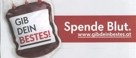 Ein Plakat ermutigt zur Blutspende mit dem Slogan 'Gib Dein Bestes!'. Es zeigt eine Blutbeutel und enthält eine Website für weitere Informationen. Der Termin ist für den 4. Dezember 2025 angesetzt.