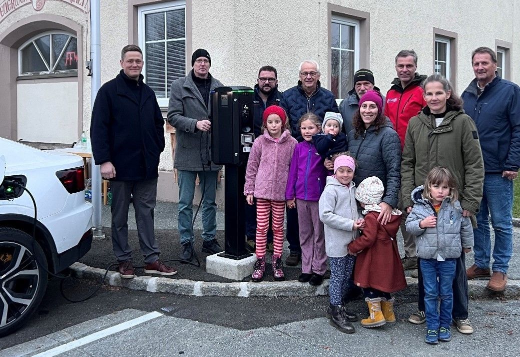 Christian Wastian, Bürgermeister Christian Müller, Kommandant der Freiwilligen Feuerwehr Weißbriach Christian Steinacher, Georg Wastian, Hans Roth, Gemeinderat Rainer Holz