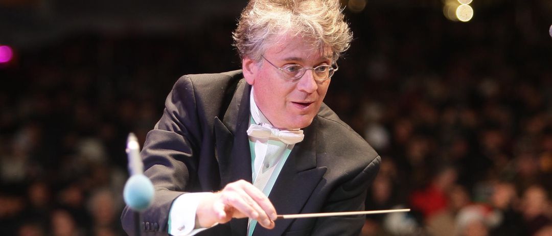 Bild enthält, Microphone, Crowd, Person, People, Concert, Portrait, Lighting, Adult, Male, Man