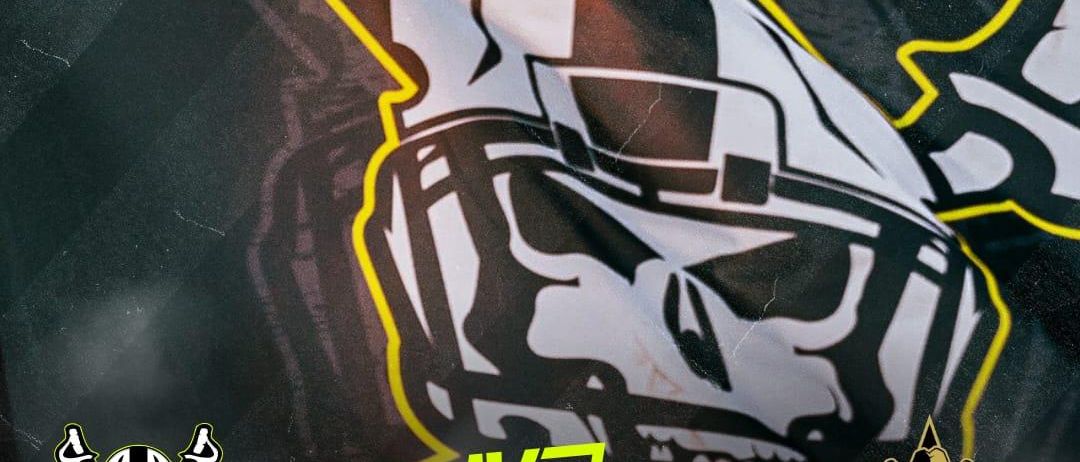 Bild enthält, Advertisement, Poster, Person