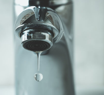 Bild enthält, Tap, Sink, Sink Faucet