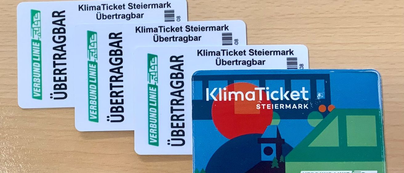 Bild enthält, Text, Business Card, Paper, Credit Card