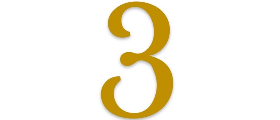 Eine goldene Ziffer '3' auf weißem Hintergrund. Die Zahl ist mit gebogenen Kanten stilisiert.