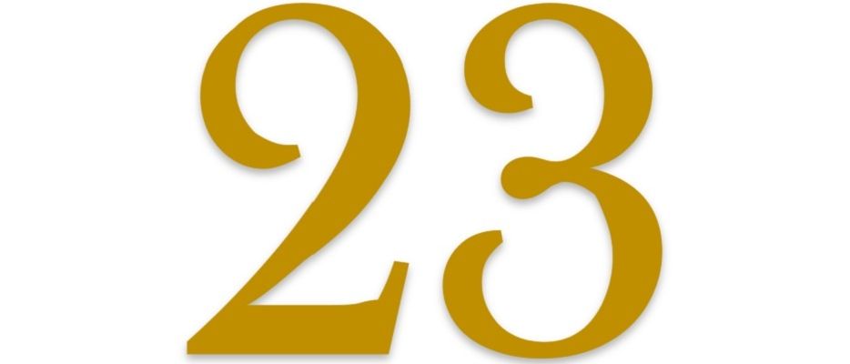 Die goldene Zahl 23 wird auf weißem Hintergrund angezeigt. Die Zahl ist stilisiert und scheint zu schweben.