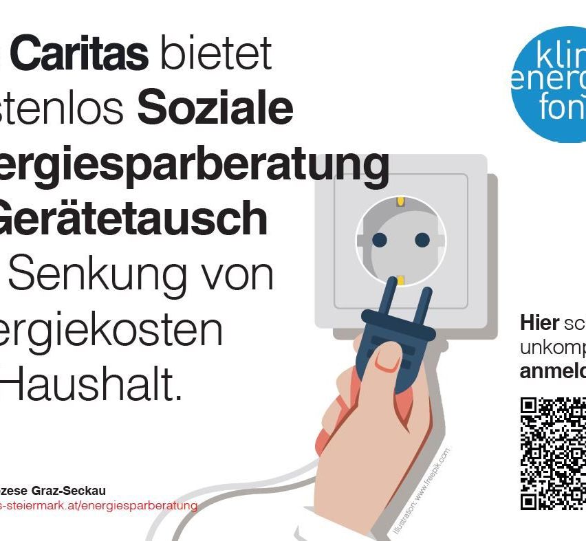 Eine Illustration einer Hand, die einen Stromstecker einsteckt. Der Text lautet 'Caritas bietet kostenlose soziale Energieberatung, Geräteaustausch und Senkung der Energiekosten zu Hause.' QR-Code vorhanden.