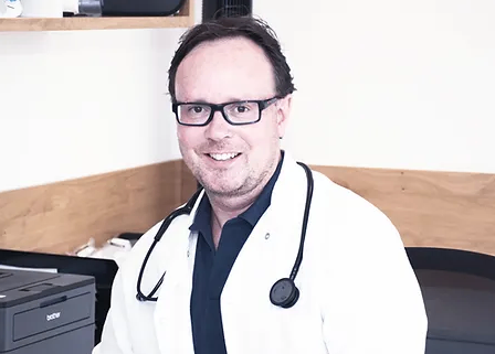 Bild enthält, Doctor, Person, Head, Face