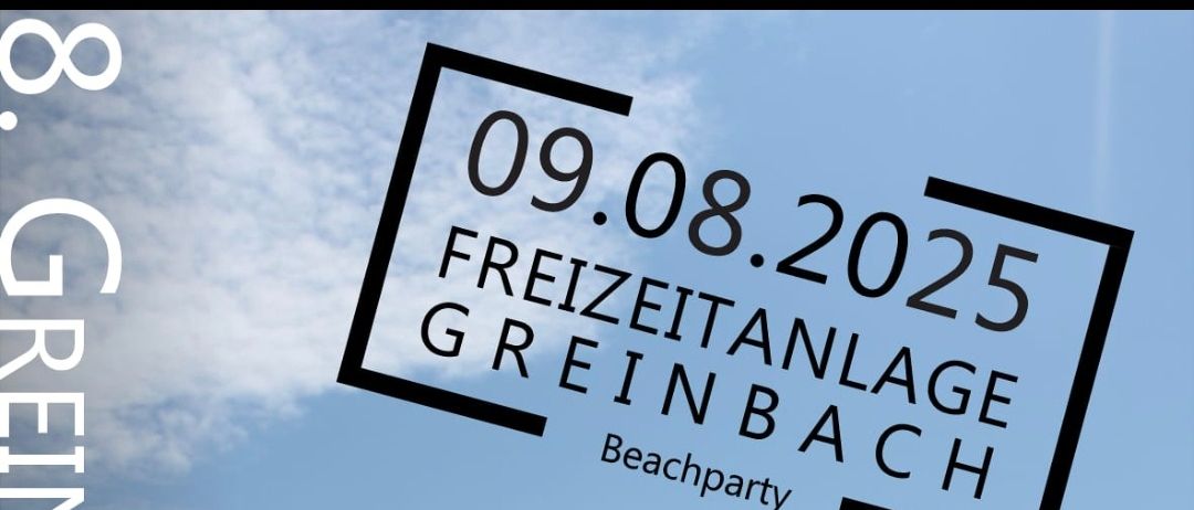 Ein Volleyball liegt auf einer Holzterrasse mit einem Hintergrund aus Strand, einer Fontäne und Bäumen. Ein Text sagt Freizeitanlage 2025. Der Text lautet Hobbyturnier.
